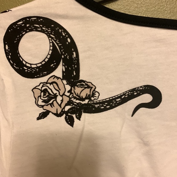 Serpents & Roses Ringer T-Shirt - Picture 4 of 4